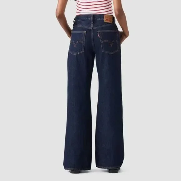 Levi's Women's Middy Loose Bootcut Jeans - Shaded View 27 - Picture 3 of 8